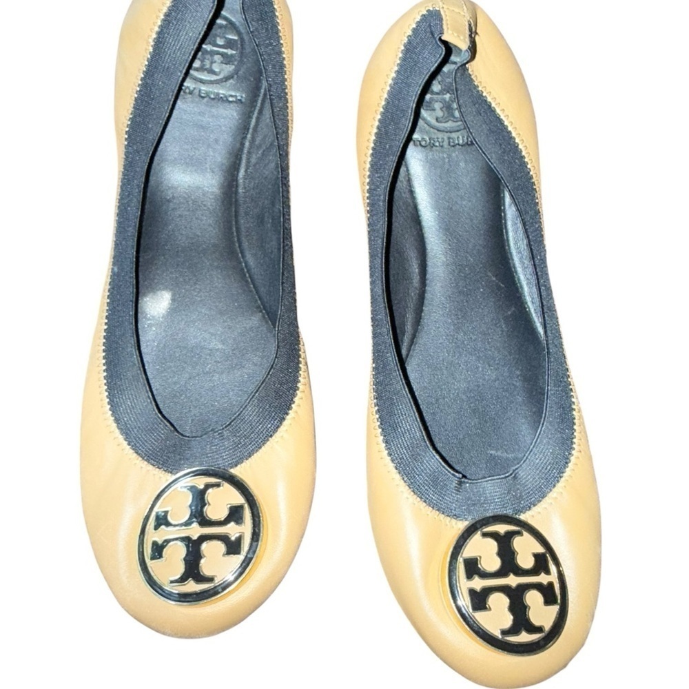 ▶️ Tory Burch ◀️ Caroline Ballet Flat Sand Gold/ Black logo flat shoes 8.5 - Picture 3 of 16